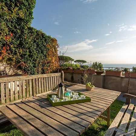 Kamyhouse Una Tranquilla Struttura Nel Verde Nápoles Exterior foto