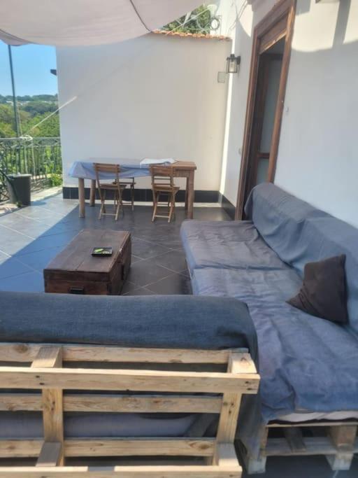 Kamyhouse Una Tranquilla Struttura Nel Verde Nápoles Exterior foto