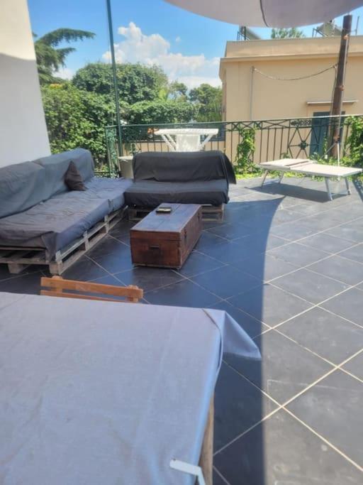 Kamyhouse Una Tranquilla Struttura Nel Verde Nápoles Exterior foto