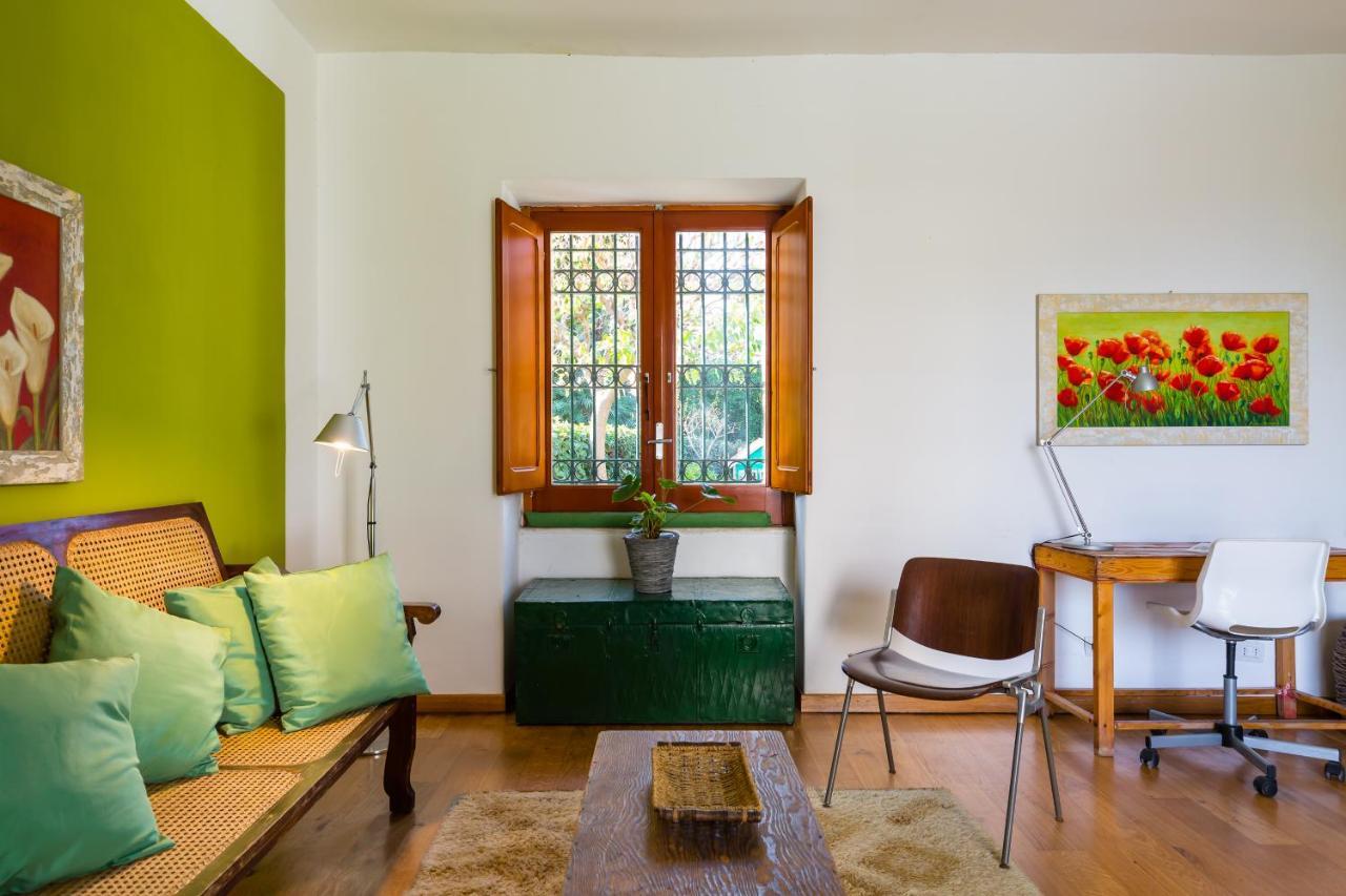 Kamyhouse Una Tranquilla Struttura Nel Verde Nápoles Exterior foto