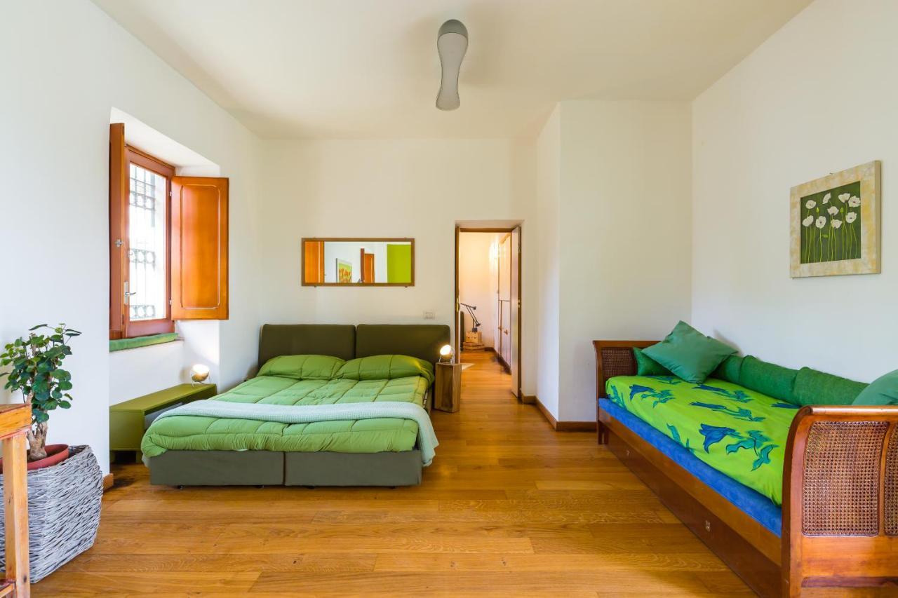 Kamyhouse Una Tranquilla Struttura Nel Verde Nápoles Exterior foto